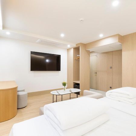 Busan H-Avenue Hotel Seomyeon Station Экстерьер фото