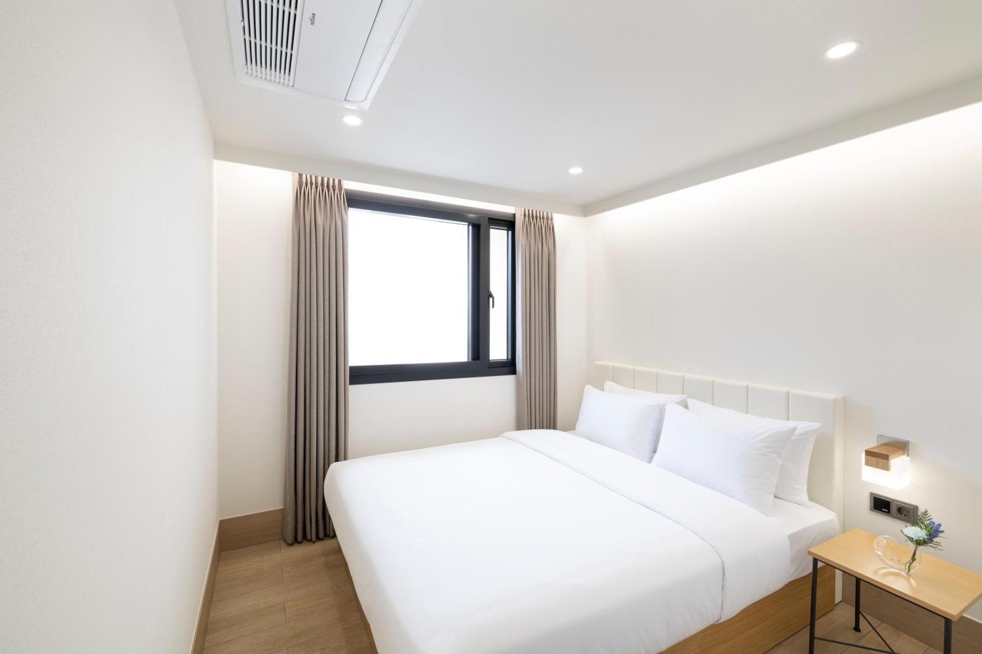 Busan H-Avenue Hotel Seomyeon Station Экстерьер фото