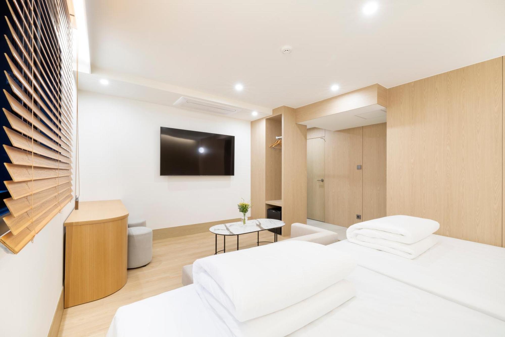 Busan H-Avenue Hotel Seomyeon Station Экстерьер фото
